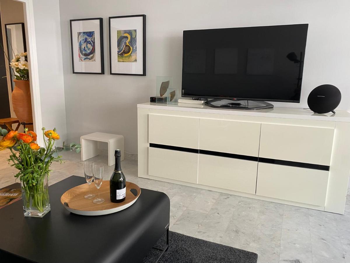 Very Central With Terrace Leilighet *